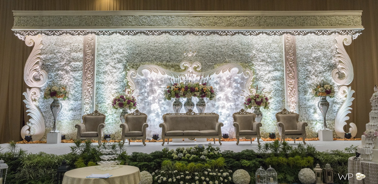 The Hall Senayan City 2016 10 29 by White Pearl Decoration | Bridestory.com