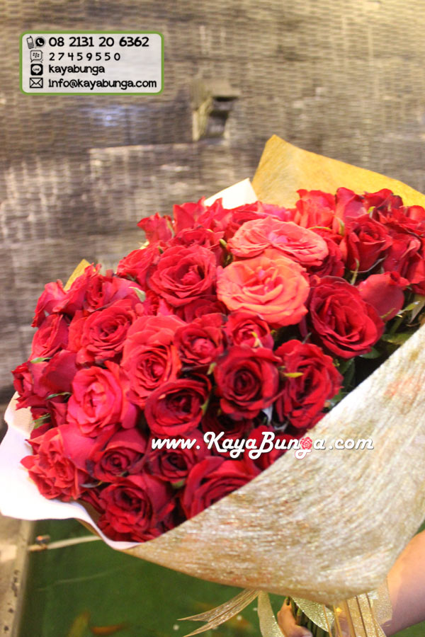 Purpose Flower Arrangemnt by Kaya Bunga