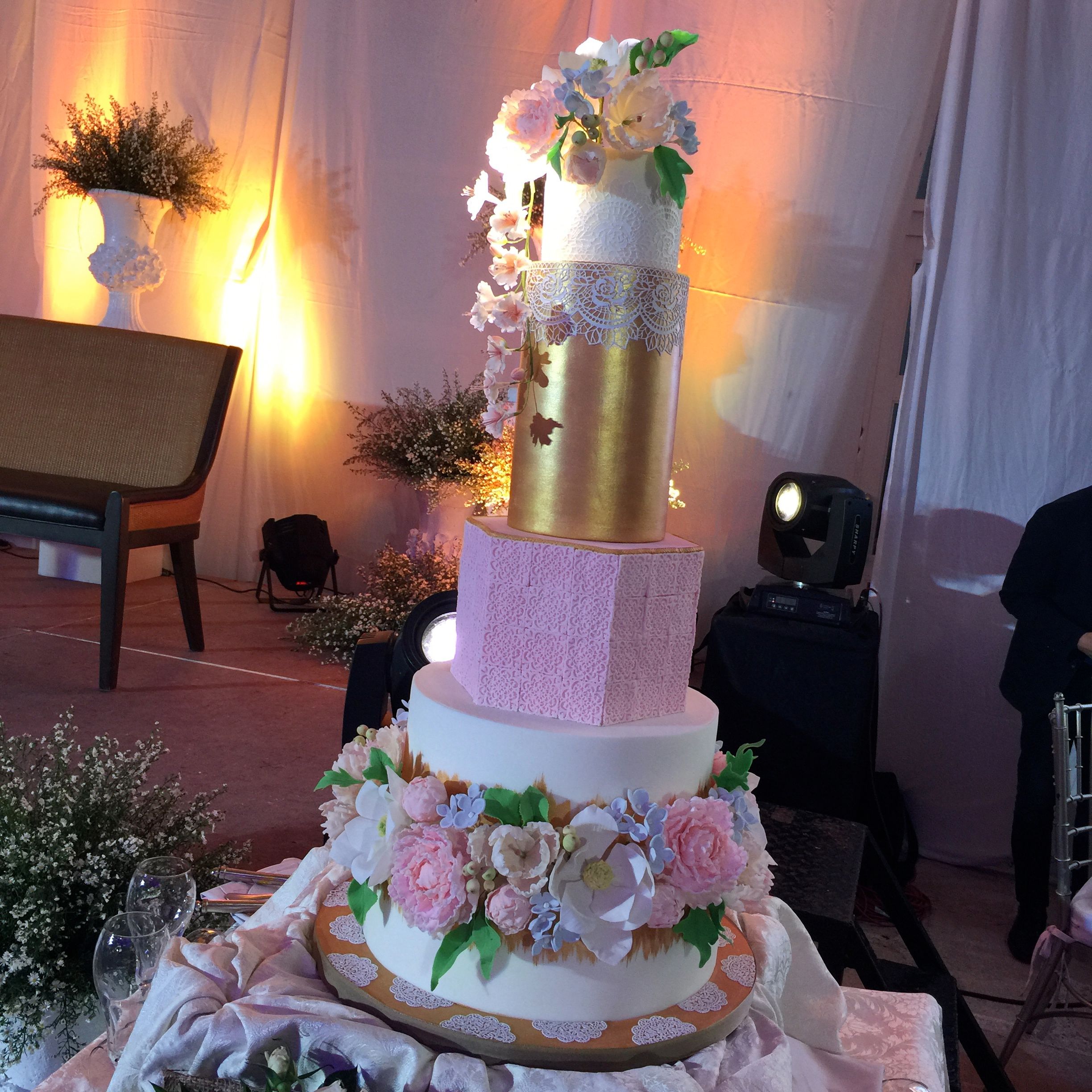 Wedding Cakes Manila A Breathtaking Wedding at Manila's Wedding Cakes Manila A Breathtaking Wedding at Manila's