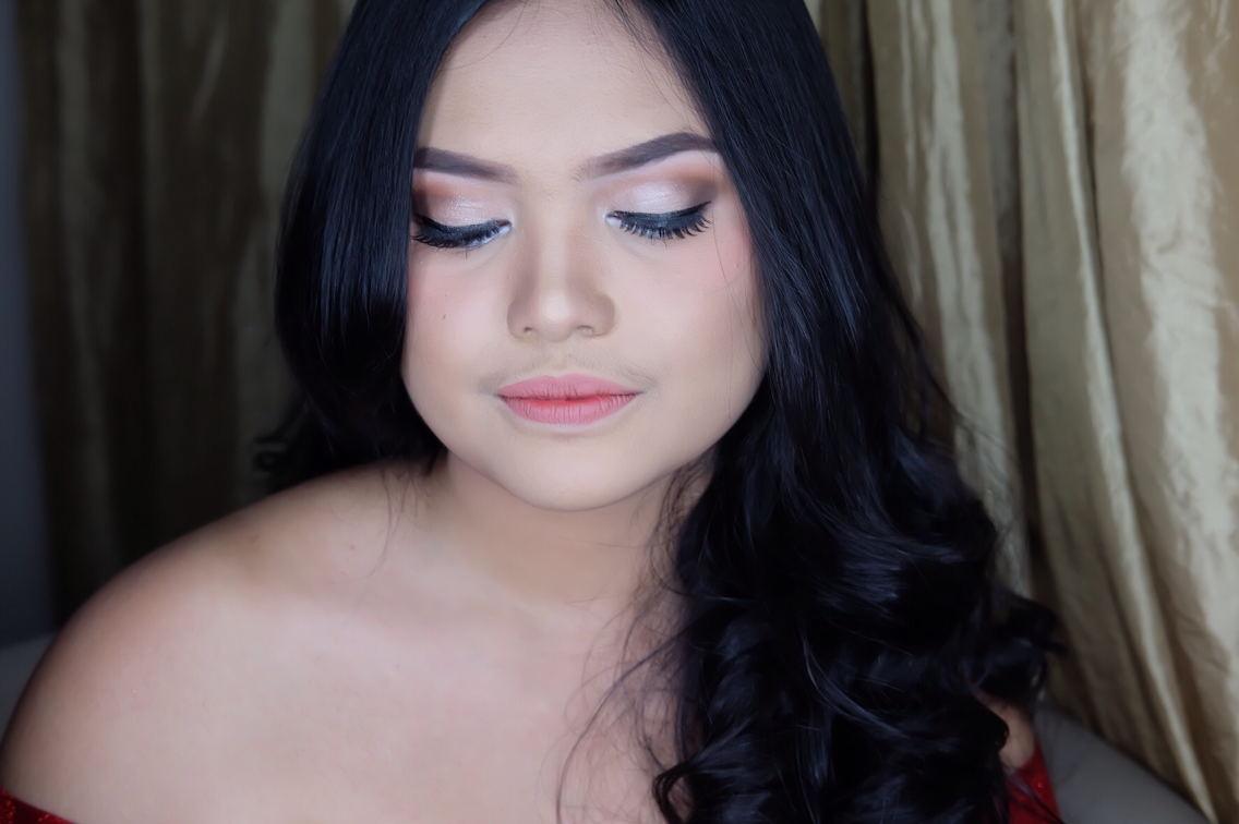 Makeup & Hairdo service uteputt / makeupwithute Bridestory