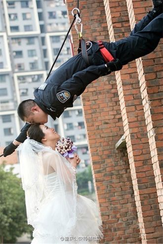 swat-wedding-photo2rev_pgc2m3.jpg