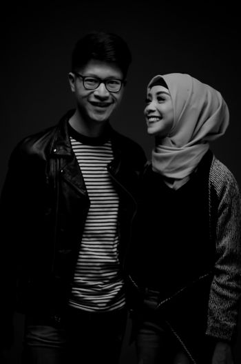 a-minimalist-pre-wedding-photo-shoot-with-neutral-tones-1