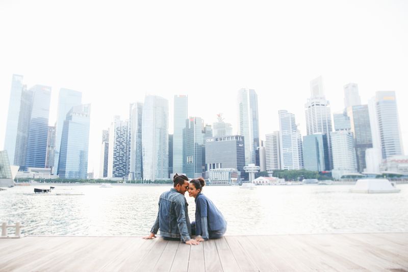 a-casual-contemporary-pre-wedding-shoot-in-singapore-1