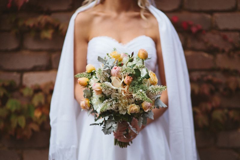 one-couples-autumnal-wedding-in-berrima-australia-1