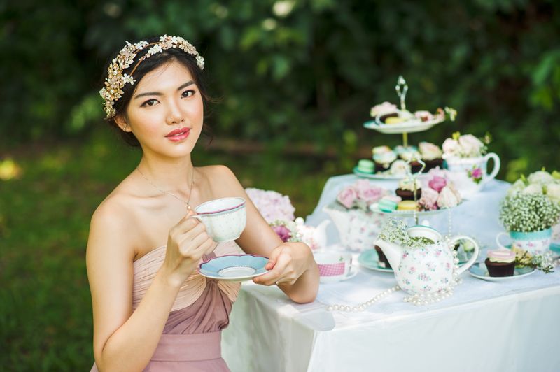 styled-shoot-an-english-tea-party-in-the-woods-1