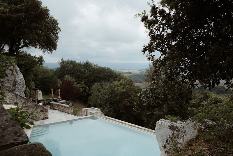 an-alfresco-bohemian-wedding-in-the-tuscan-countryside-1