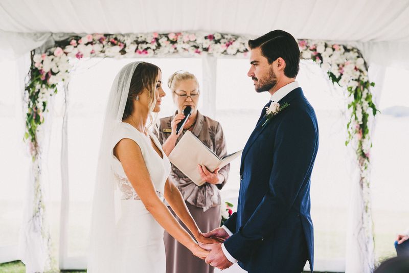 how-to-write-wedding-vows-that-wow-1