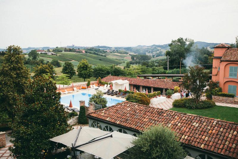 a-weekend-long-wedding-party-in-asti-italy-1