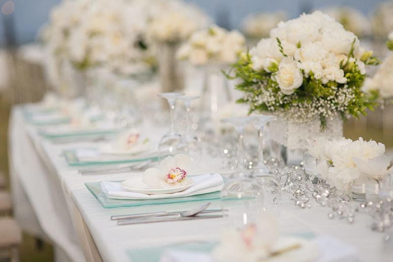a-glamorous-wedding-by-the-sea-in-bali-1